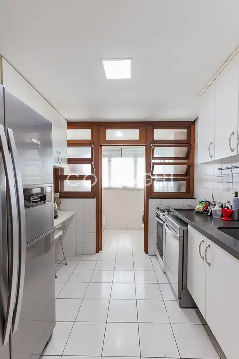Apartamento · 3 dormitórios em Petrópolis — miniatura 5