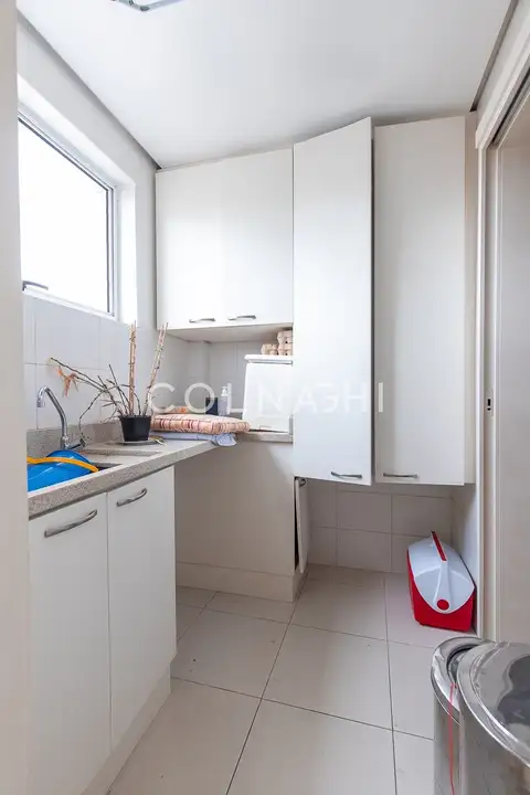 Apartamento · 3 dormitórios em Petrópolis — miniatura 12