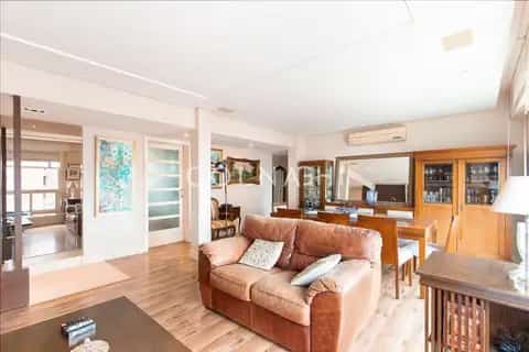 Apartamento · 3 dormitórios em Petrópolis — miniatura 7