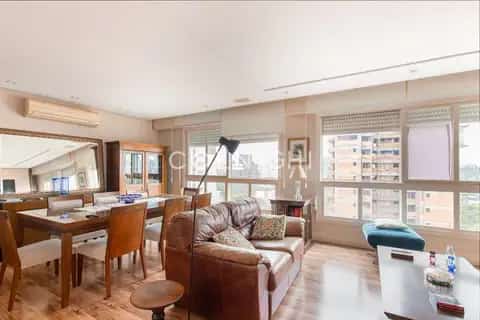 Apartamento · 3 dormitórios em Petrópolis — miniatura 8