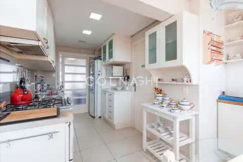 Apartamento · 3 dormitórios em Petrópolis — miniatura 9