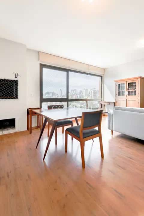 Apartamento · 3 dormitórios em Petrópolis — miniatura 9