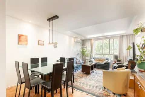 Apartamento · 2 dormitórios no Moinhos de Vento — miniatura 1