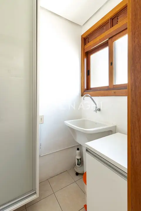 Apartamento · 3 dormitórios em Petrópolis — miniatura 11
