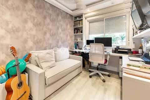 Apartamento · 3 dormitórios em Petrópolis — miniatura 11