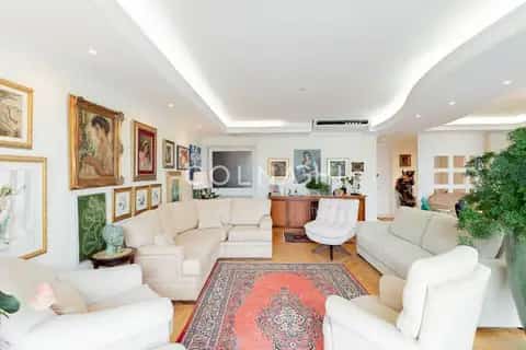 Apartamento · 3 dormitórios em Petrópolis — miniatura 8