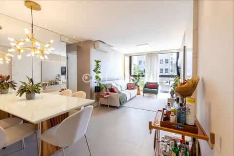 Apartamento · 2 dormitórios em Petrópolis — miniatura 1
