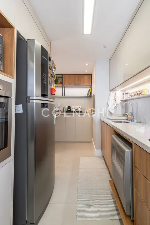Apartamento · 2 dormitórios em Petrópolis — miniatura 16