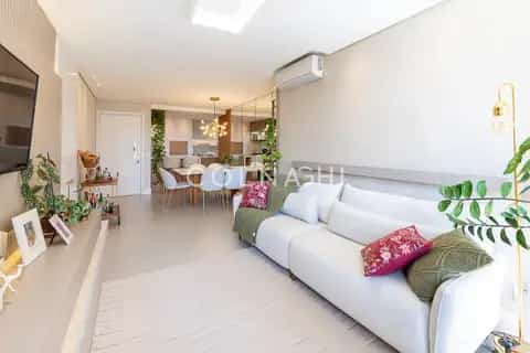 Apartamento · 2 dormitórios em Petrópolis — miniatura 3