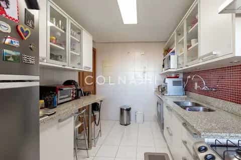Apartamento · 3 dormitórios em Petrópolis — miniatura 15