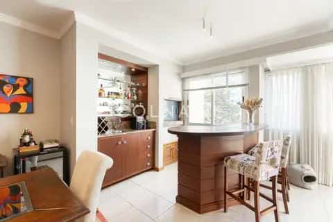 Apartamento · 3 dormitórios em Petrópolis — miniatura 6