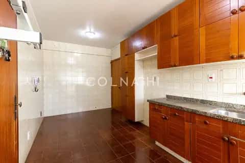 Apartamento · 3 dormitórios no Mont Serrat — miniatura 13