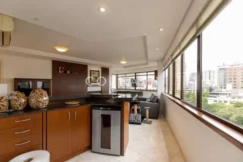 Apartamento · 3 dormitórios em Petrópolis — miniatura 11