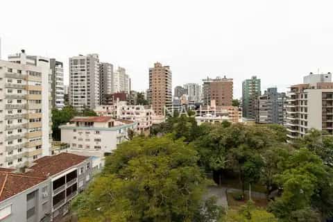 Apartamento · 3 dormitórios em Petrópolis — miniatura 5