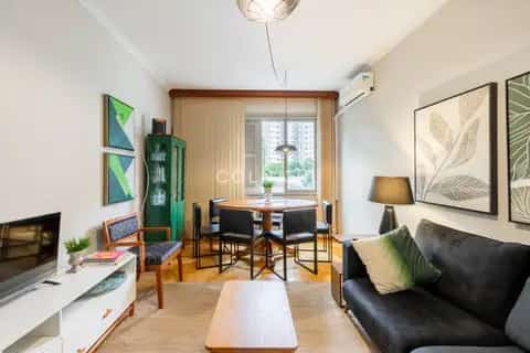 Apartamento · 2 dormitórios na Auxiliadora — miniatura 3