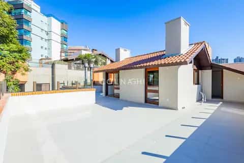 Cobertura · 3 dormitórios em Petrópolis — miniatura 1