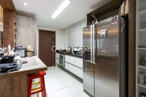 Apartamento · 3 dormitórios em Petrópolis — miniatura 9