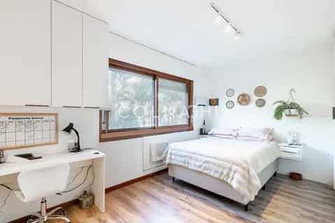 Apartamento · 3 dormitórios em Petrópolis — miniatura 13