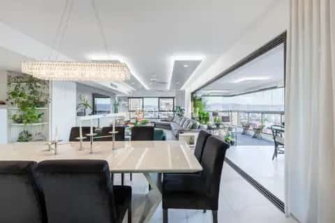 Apartamento · 3 dormitórios em Petrópolis — miniatura 4