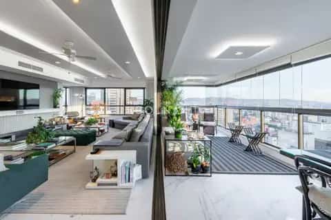 Apartamento · 3 dormitórios em Petrópolis — miniatura 1