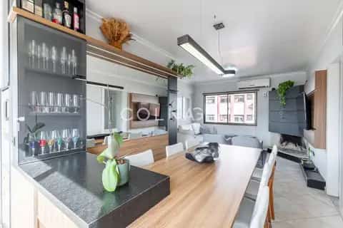 Apartamento · 3 dormitórios em Petrópolis — miniatura 7
