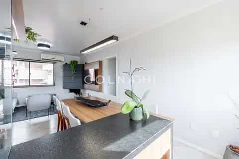 Apartamento · 3 dormitórios em Petrópolis — miniatura 8