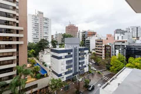 Apartamento · 2 dormitórios em Petrópolis — miniatura 16