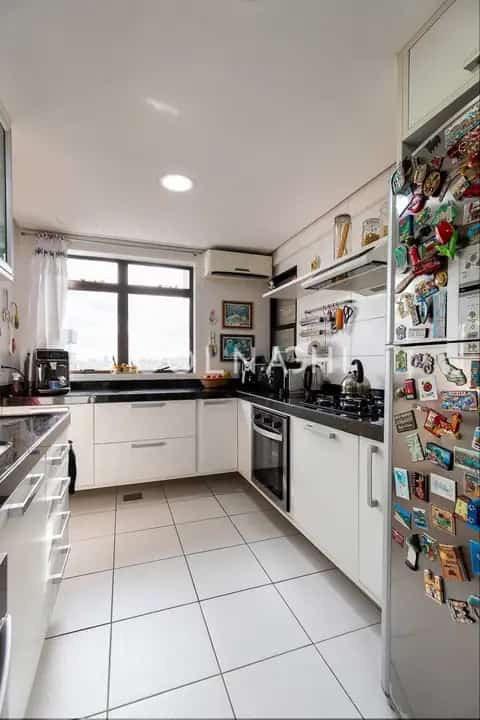 Apartamento · 3 dormitórios em Petrópolis — miniatura 11