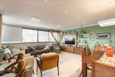 Apartamento · 3 dormitórios em Petrópolis — miniatura 2