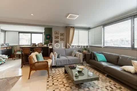 Apartamento · 3 dormitórios em Petrópolis — miniatura 9