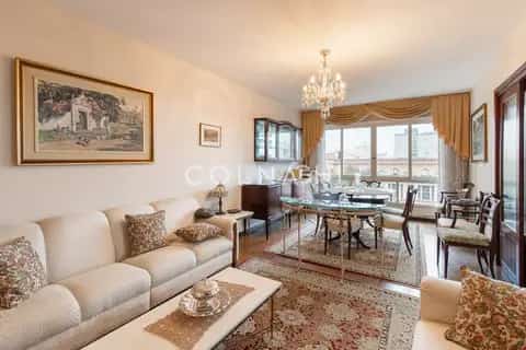 Apartamento · 3 dormitórios no Moinhos de Vento — miniatura 2