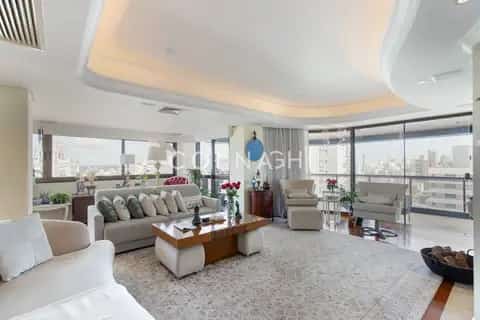 Apartamento · 3 dormitórios em Petrópolis — miniatura 1