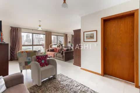 Apartamento · 3 dormitórios em Petrópolis — miniatura 2