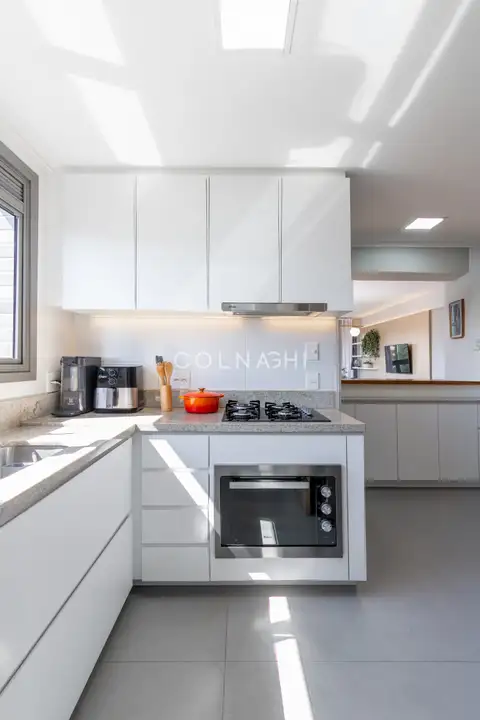 Apartamento · 3 dormitórios em Petrópolis — miniatura 13