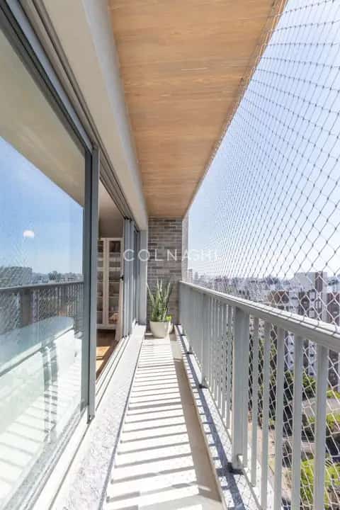 Apartamento · 3 dormitórios em Petrópolis — miniatura 8