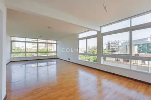 Apartamento · 3 dormitórios no Moinhos de Vento — miniatura 1