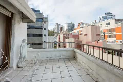 Apartamento · 3 dormitórios em Petrópolis — miniatura 15