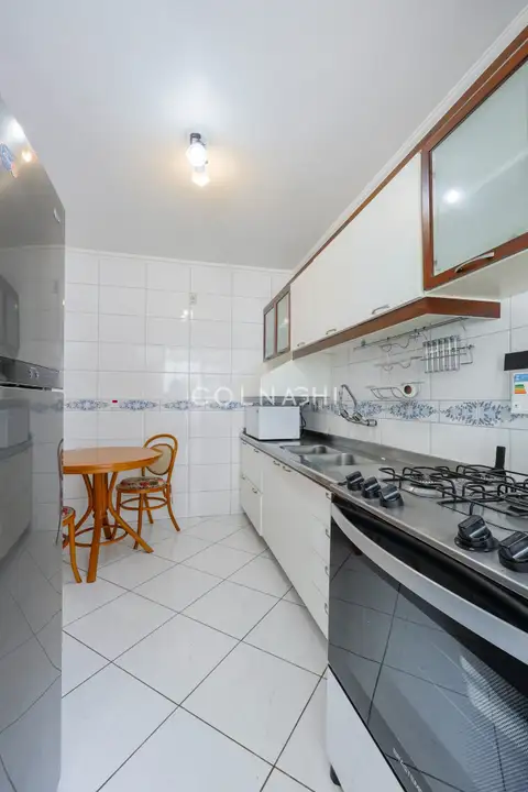 Apartamento · 3 dormitórios em Petrópolis — miniatura 9