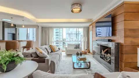 Apartamento · 3 dormitórios em Petrópolis — miniatura 3