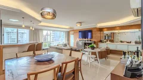 Apartamento · 3 dormitórios em Petrópolis — miniatura 4