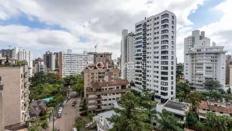 Apartamento · 3 dormitórios em Petrópolis — miniatura 8