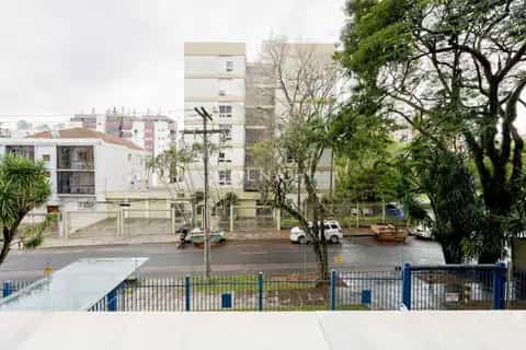 Apartamento · 3 dormitórios em Petrópolis — miniatura 14