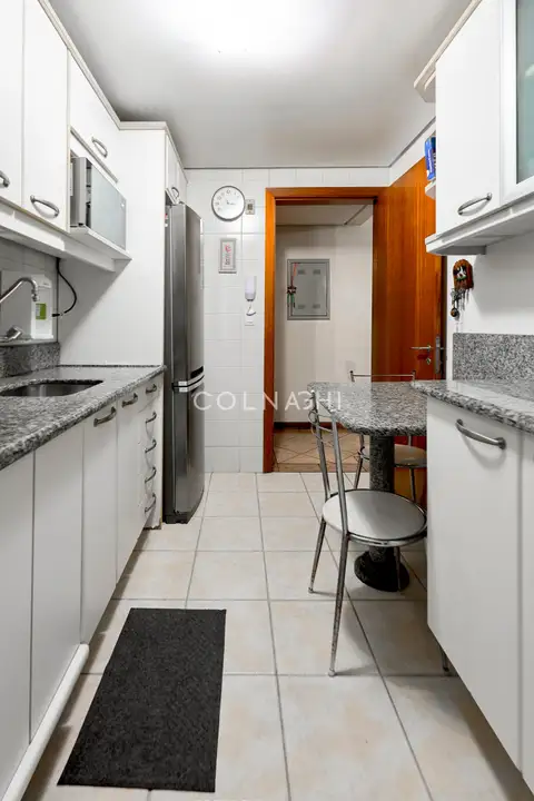 Apartamento · 3 dormitórios em Petrópolis — miniatura 10