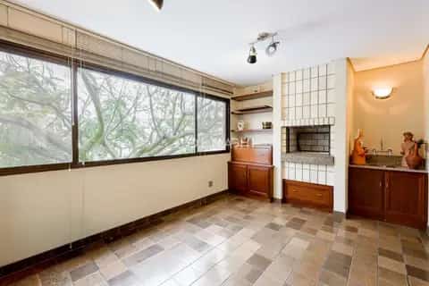 Apartamento · 3 dormitórios no Mont Serrat — miniatura 1
