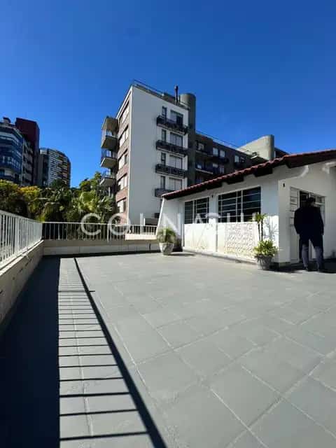Casa · 3 dormitórios no Menino Deus — miniatura 7