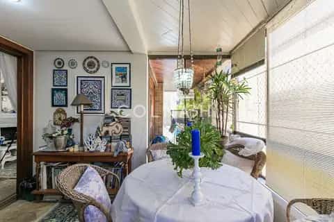 Apartamento · 3 dormitórios em Petrópolis — miniatura 9