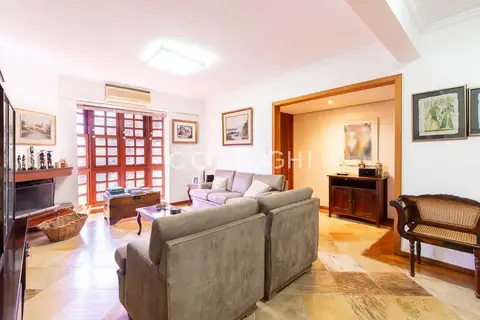 Casa em Chácara das Pedras