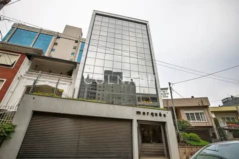 Prédio Comercial em Moinhos de Vento