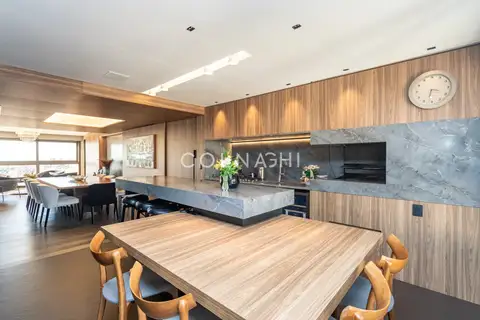 Apartamento em Mont Serrat