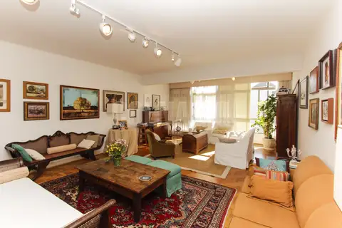 Apartamento em Moinhos de Vento
